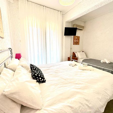 Katerina Apartments Néos Pírgos Oda fotoğraf