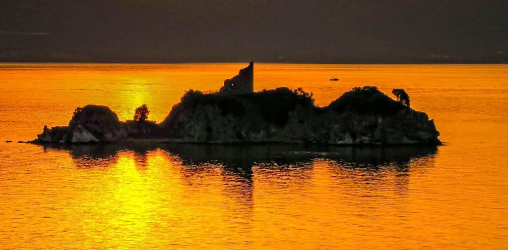 Katerina Apartments Néos Pírgos Dış mekan fotoğraf