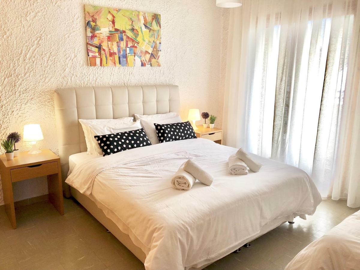 Katerina Apartments Néos Pírgos Oda fotoğraf